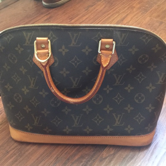 Louis Vuitton alma - Picture 2 of 8